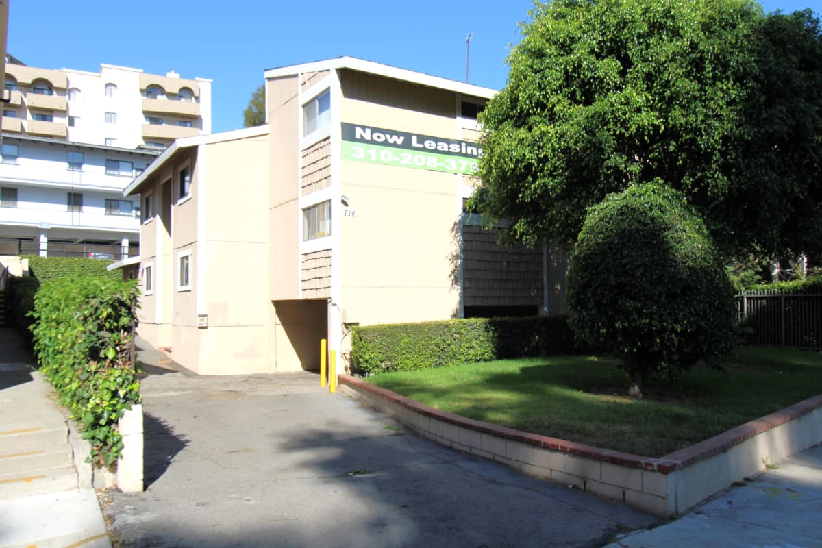 Photos and Video of Strathmore Veteran in Los Angeles, CA